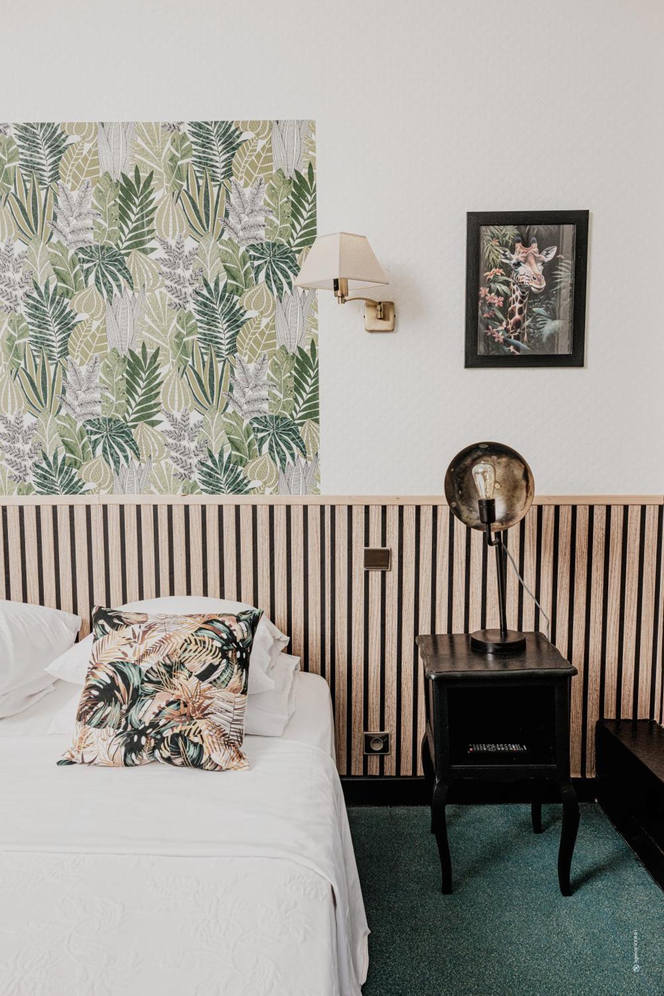 Hotel Moderne Et Pigeon ลิโมว์ ภายนอก รูปภาพ